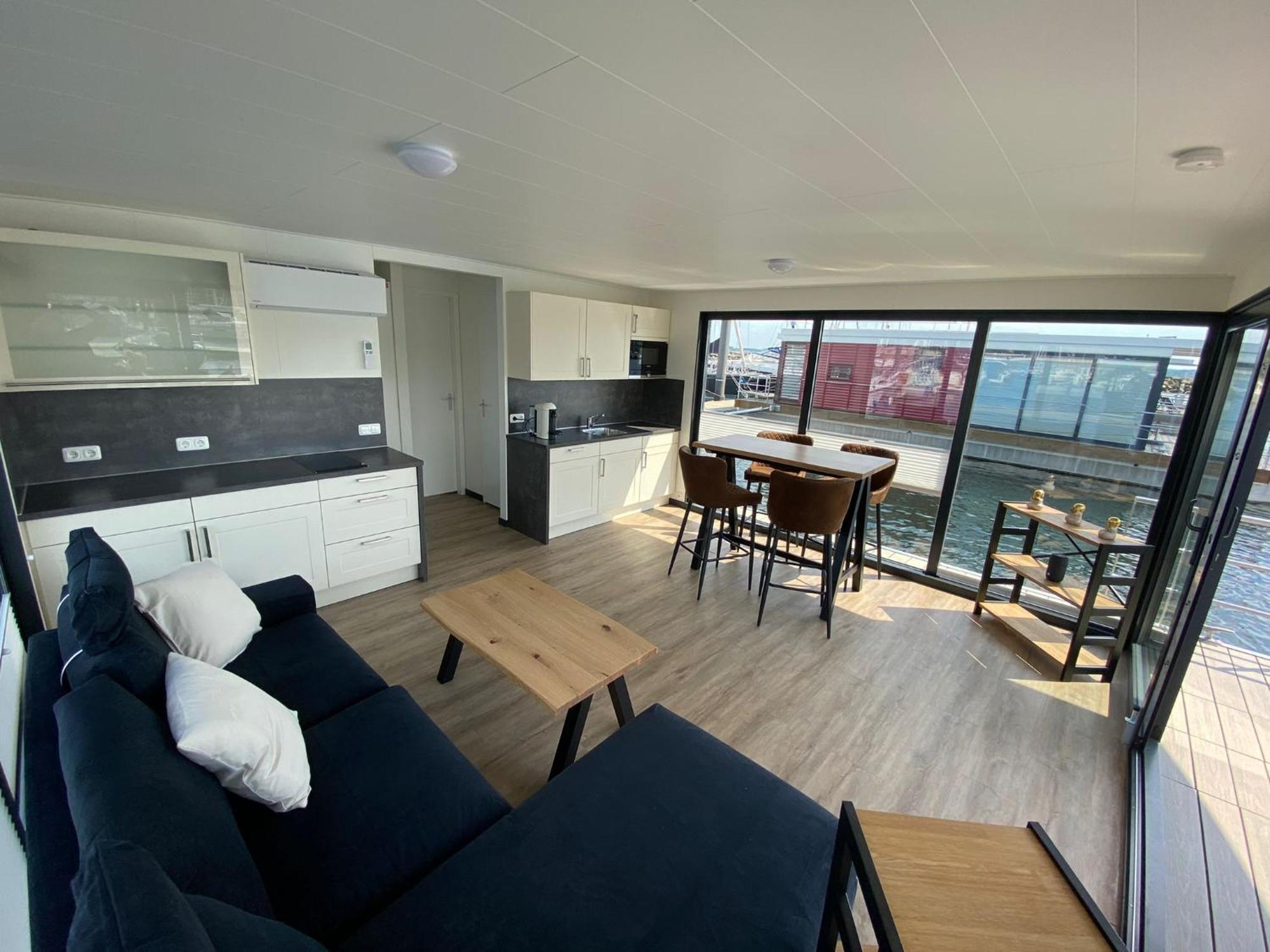 Urlaub Auf Dem Wasser Mit Einmaligen Ausblick - Well Hausboote Boltenhagen 10 ภายนอก รูปภาพ